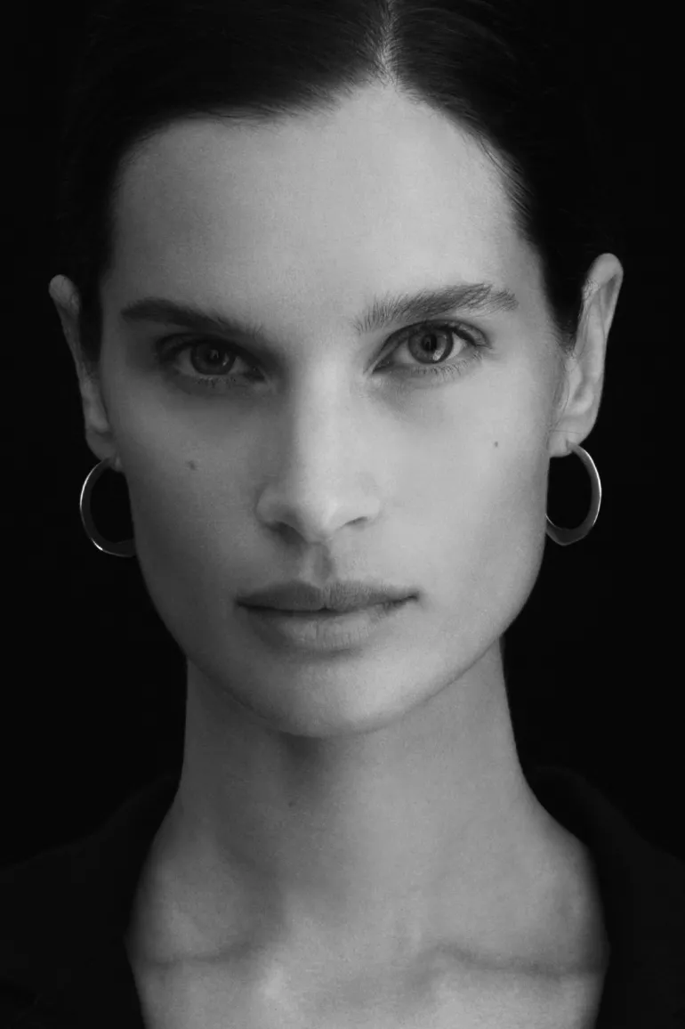 Circe Medium Hoops - Silver