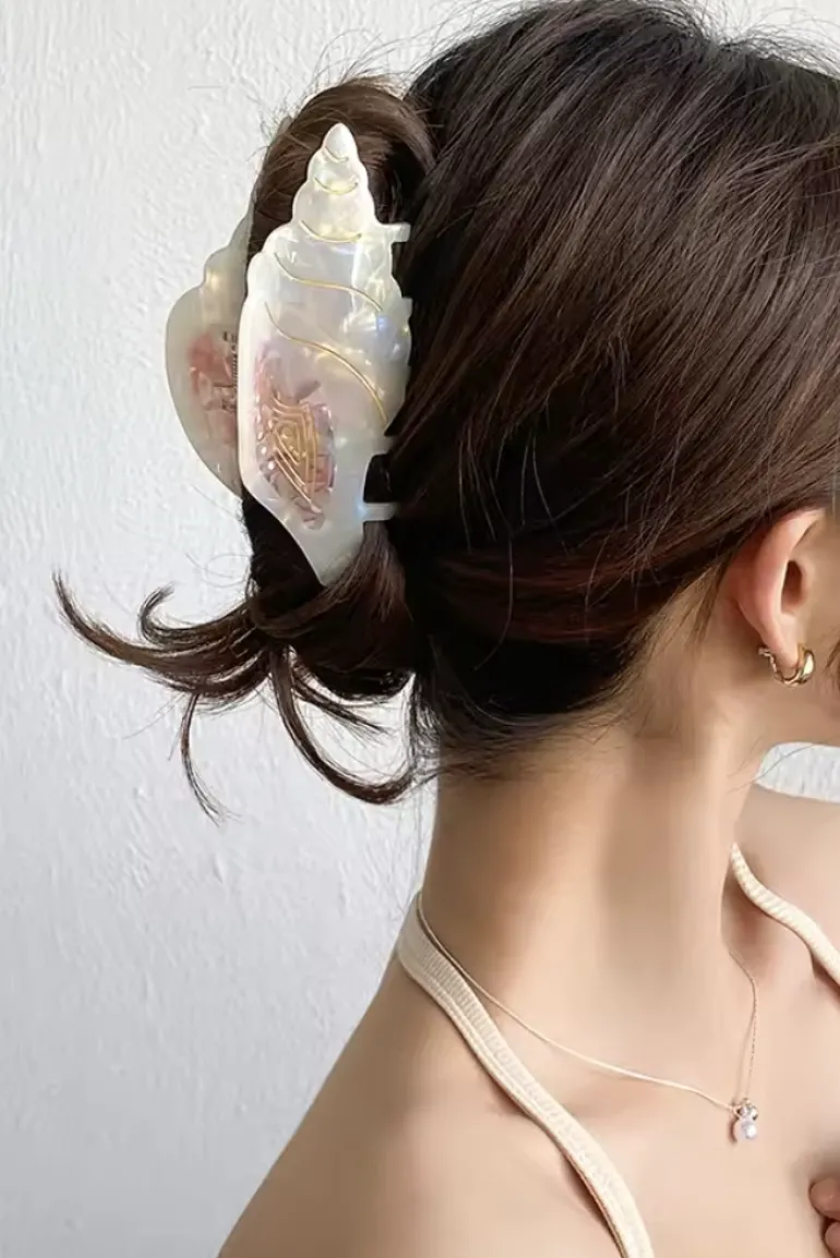 Conch Hair Claw - Brown