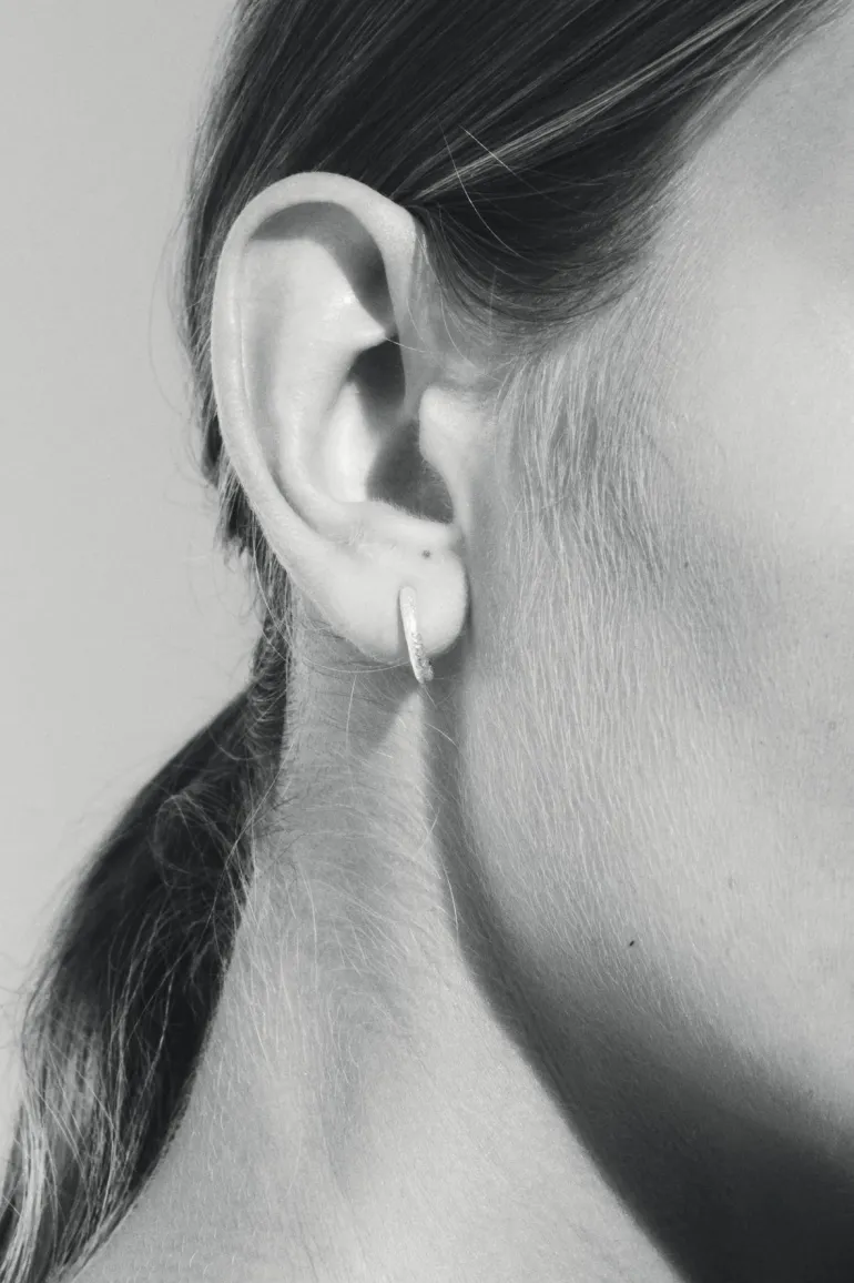 Molten Huggies - Silver