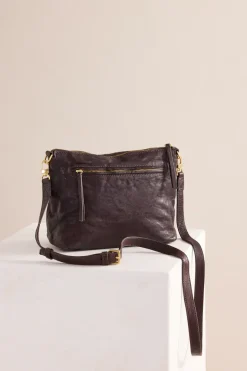 Tumbled Large Essential Pouch - Chocolate