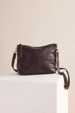 Tumbled Large Essential Pouch - Chocolate