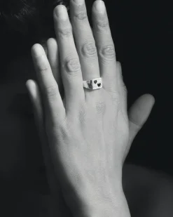 Venus Signet Ring - Silver